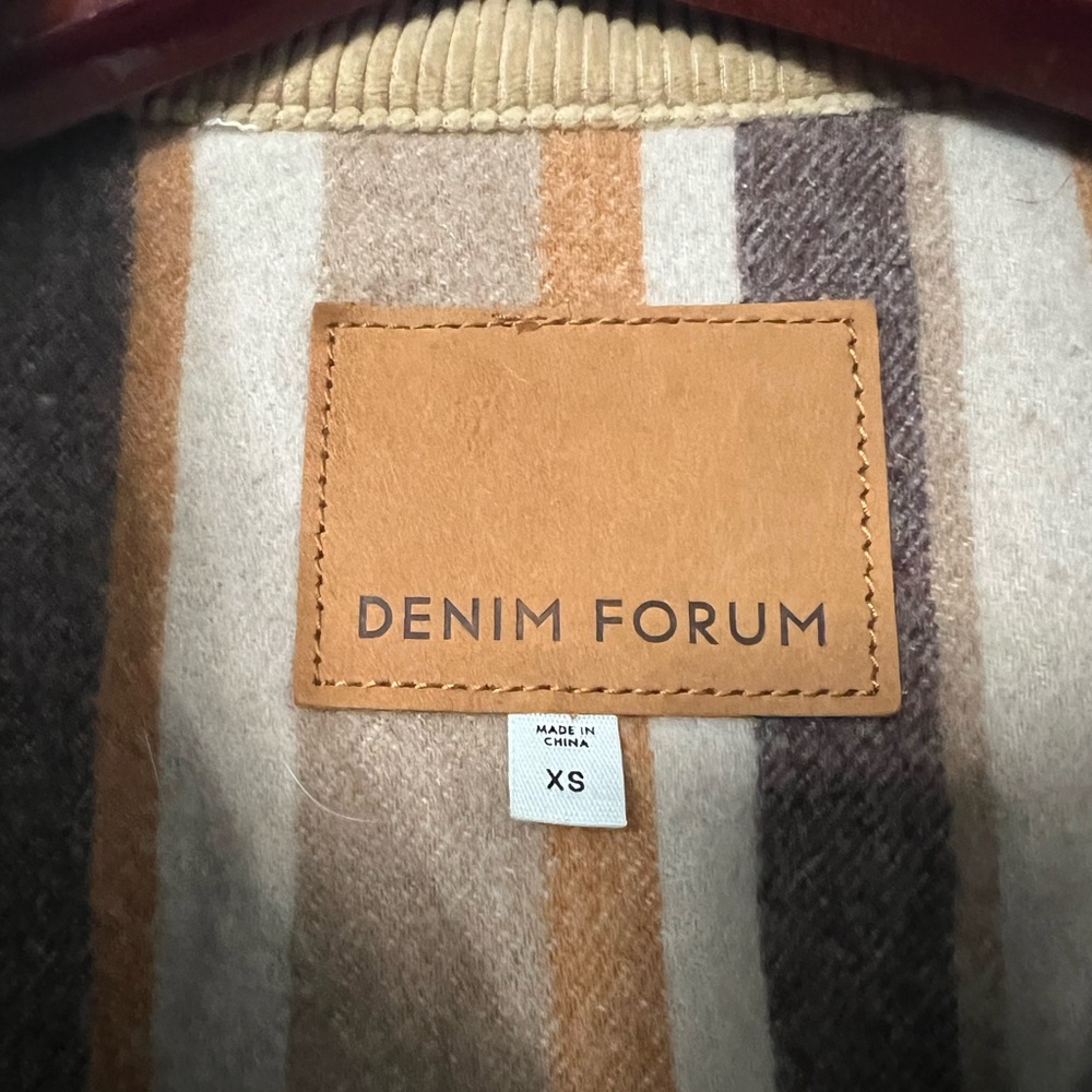 Denim Forum Jean Jacket - Picture 4 of 6